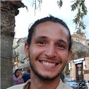 Insegnate tutor per aiuto compiti e materie umanistiche